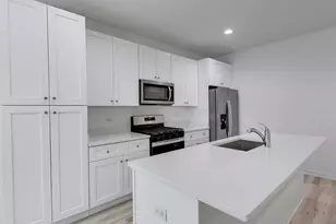 1234 Gillespie Ln, Yorkville, IL 60560 - Photo 13