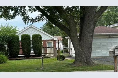 9170 Crescent Court, Oak Lawn, IL 60453 - Photo 1
