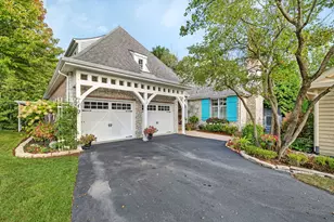 719 Stonebridge Rd, Frankfort, IL 60423 - Photo 1