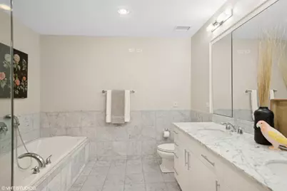 55 E Erie Street #2103, Chicago, IL 60611 - Photo 13