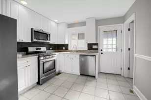 9523 S Kostner Ave, Oak Lawn, IL 60453 - Photo 7