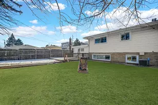 9523 S Kostner Ave, Oak Lawn, IL 60453 - Photo 21