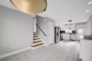 9523 S Kostner Ave, Oak Lawn, IL 60453 - Photo 9