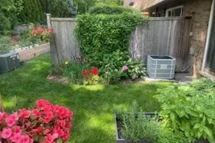 3918 Dundee Rd, Northbrook, IL 60062 - Photo 21