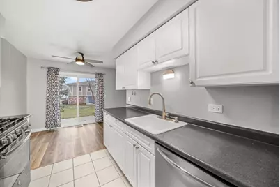 1033 Glouchester Harbor #3602, Schaumburg, IL 60193 - Photo 9