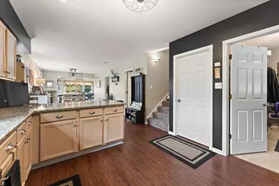 19061 Wentworth Avenue, Lansing, IL 60438 - Photo 9