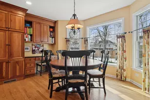 2732 Lincolnwood Dr, Evanston, IL 60201 - Photo 7