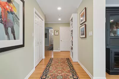 2732 Lincolnwood Drive, Evanston, IL 60201 - Photo 9