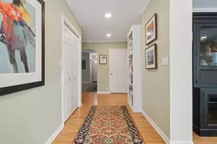 2732 Lincolnwood Dr, Evanston, IL 60201 - Photo 9