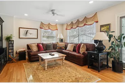 2732 Lincolnwood Drive, Evanston, IL 60201 - Photo 11