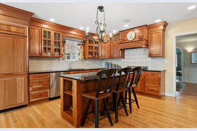 2732 Lincolnwood Drive, Evanston, IL 60201 - Photo 5