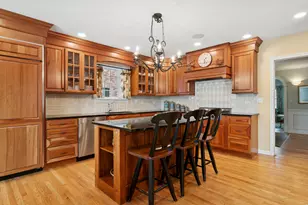 2732 Lincolnwood Dr, Evanston, IL 60201 - Photo 5