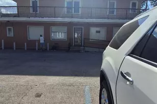 1054 S 5th St, Aurora, IL 60505 - Photo 1