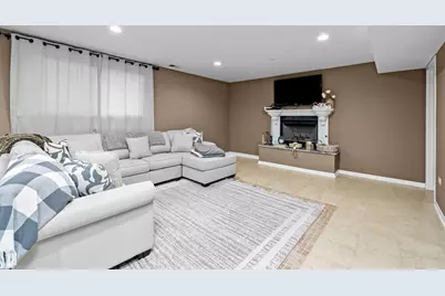 [Address not provided], Burbank, IL 60459 - Photo 21