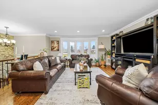 [Address not provided], Burbank, IL 60459 - Photo 5