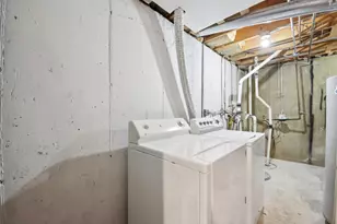 183 W Algonquin Rd, Des Plaines, IL 60016 - Photo 29