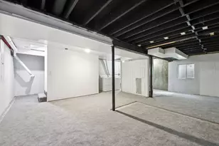 183 W Algonquin Rd, Des Plaines, IL 60016 - Photo 31