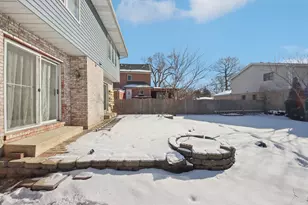 183 W Algonquin Rd, Des Plaines, IL 60016 - Photo 35