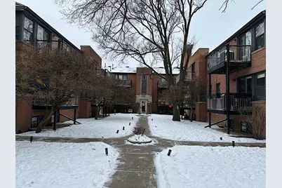 7334 N Winchester Avenue #2E, Chicago, IL 60626 - Photo 1