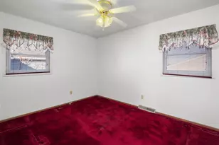 607 6th St, Rock Island, IL 61201 - Photo 11