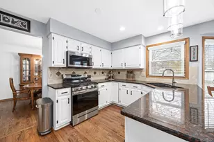 3094 Fairfield Ln, Aurora, IL 60504 - Photo 11