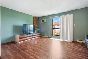 1521 Pioneer Rd, Crest Hill, IL 60403 - Photo 5