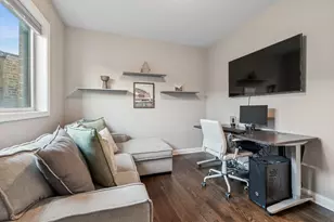 5741 W Lawrence Ave, Chicago, IL 60630 - Photo 17