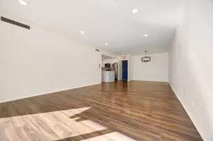 720 Wellington Ave, Elk Grove Village, IL 60007 - Photo 5