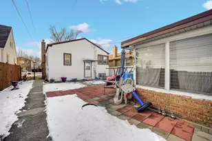 10505 S Whipple St, Chicago, IL 60655 - Photo 17