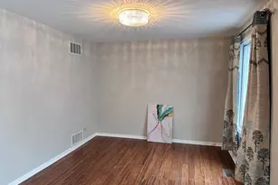 2856 Evergreen Ln, Aurora, IL 60502 - Photo 5