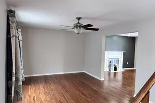 2856 Evergreen Ln, Aurora, IL 60502 - Photo 3