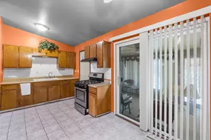 809 Thompson Ave, Winthrop Harbor, IL 60096 - Photo 29