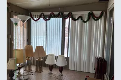 809 Thompson Avenue, Winthrop Harbor, IL 60096 - Photo 9