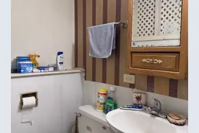 809 Thompson Avenue, Winthrop Harbor, IL 60096 - Photo 11