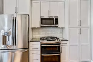 7 E Kennedy Ln, Hinsdale, IL 60521 - Photo 11