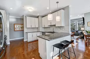 7 E Kennedy Ln, Hinsdale, IL 60521 - Photo 9