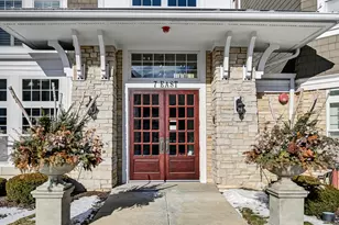 7 E Kennedy Ln, Hinsdale, IL 60521 - Photo 3