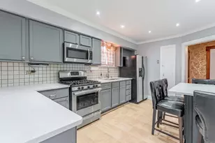 5248 W Wellington Ave, Chicago, IL 60641 - Photo 7