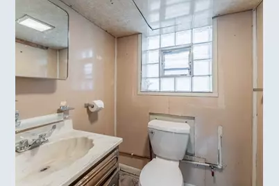 5248 W Wellington Avenue, Chicago, IL 60641 - Photo 23