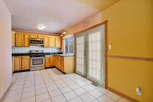 451 Yorkshire Sq, Bolingbrook, IL 60440 - Photo 7