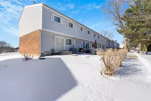 451 Yorkshire Sq, Bolingbrook, IL 60440 - Photo 23