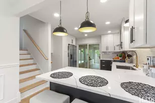 1942 Trail Ridge St, Arlington Heights, IL 60004 - Photo 7