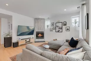 1122 N Oakley Blvd, Chicago, IL 60622 - Photo 3