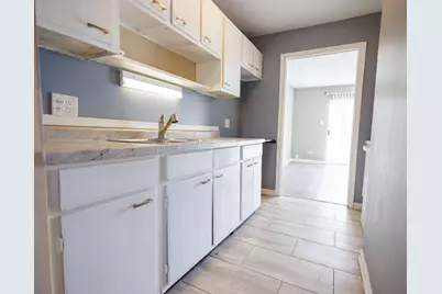 1119 S Curtis Avenue #E51, Kankakee, IL 60901 - Photo 9