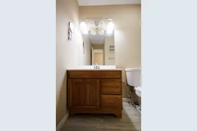 1119 S Curtis Avenue #E51, Kankakee, IL 60901 - Photo 19