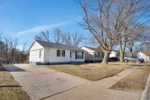 526 29th Ave, Milan, IL 61264 - Photo 3