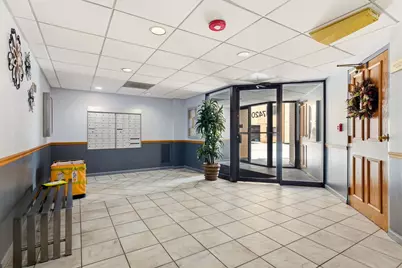 7420 W Lawrence Avenue #212, Harwood Heights, IL 60706 - Photo 3