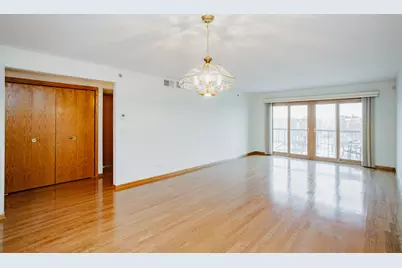 7120 N Milwaukee Avenue #706, Niles, IL 60714 - Photo 9