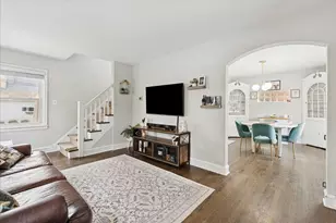 5209 N Osceola Ave, Chicago, IL 60656 - Photo 11