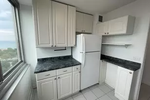 5601 N Sheridan Rd, Chicago, IL 60660 - Photo 3